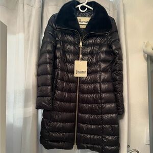 Herno Women's Elegant Black Puffer Jacket